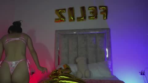 littlee_emma_ online show from 02.22.26