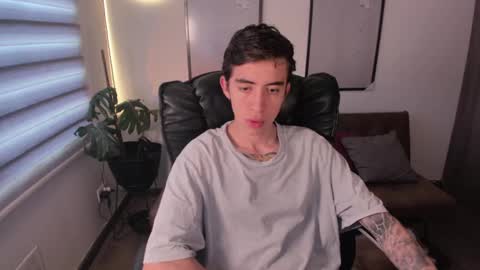 Snapshot of littleferxxo chatting on 12.10.24 Ferxxo online show from 12.10.24