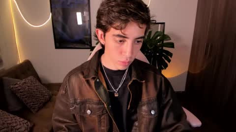 Snapshot of littleferxxo chatting on 01.01.25 Ferxxo online show from 01.01.25