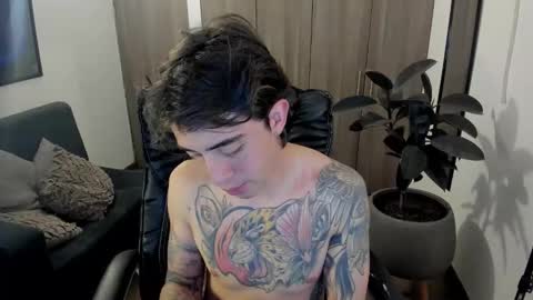 Snapshot of littleferxxo chatting on 09.19.25 Ferxxo online show from 09.19.25