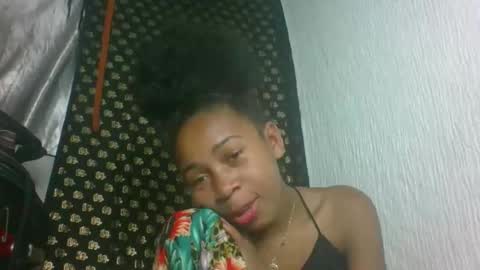 Snapshot of littlehotpanda chatting on 09.14.25 edra online show from 09.14.25