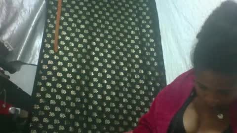 Snapshot of littlehotpanda chatting on 09.15.25 edra online show from 09.15.25