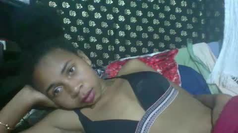 Snapshot of littlehotpanda chatting on 09.17.25 edra online show from 09.17.25