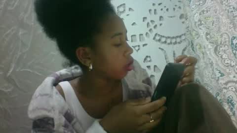 Snapshot of littlehotpanda chatting on 10.06.25 edra online show from 10.06.25