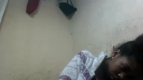 Snapshot of littlehotpanda chatting on 10.26.25 edra online show from 10.26.25