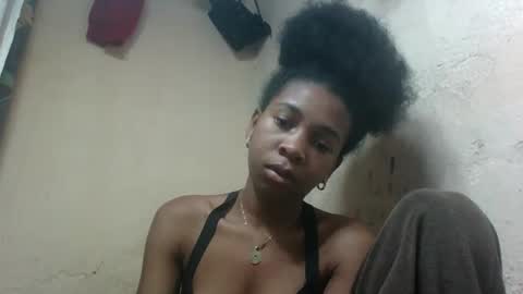 Snapshot of littlehotpanda chatting on 10.27.25 edra online show from 10.27.25