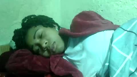 Snapshot of littlehotpanda chatting on 10.29.25 edra online show from 10.29.25