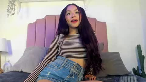 Snapshot of littlejade_dh chatting on 04.30.26 littlejade_dh online show from 04.30.26