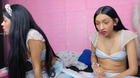 Snapshot of littlejennifer18 chatting on 10.05.25 Tip us ask our names online show from 10.05.25