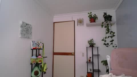 Laksmi online show from 04.17.26