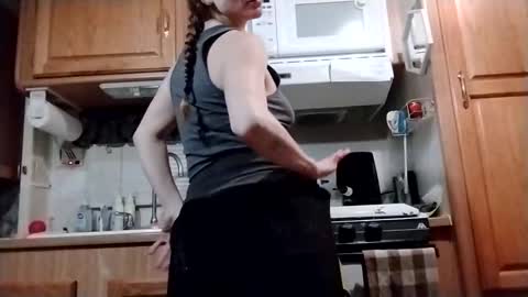 littleleo96 online show from 11.29.25