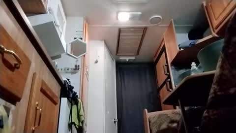 littleleo96 online show from 12.02.25