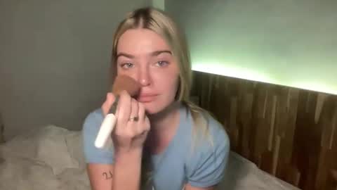 Snapshot of littlemaryjane19 chatting on 04.19.26 Marciabrady online show from 04.19.26