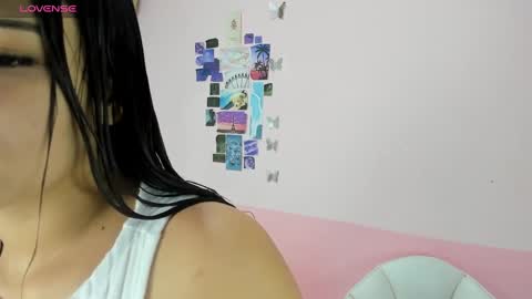 Snapshot of littlemelodii18 chatting on 12.22.24 MELODY online show from 12.22.24