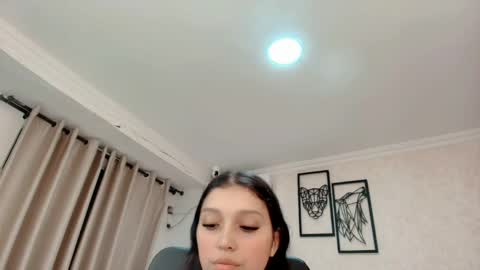 Sarahs Room online show from 03.30.26