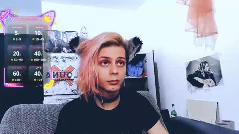 Snapshot of littlepinkcat chatting on 10.09.25 Felix online show from 10.09.25