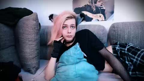 Snapshot of littlepinkcat chatting on 10.27.25 Felix online show from 10.27.25