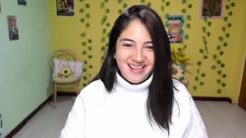 Snapshot of littleprety6969 chatting on 05.22.26 Mia Wednesday to Sunday 730 am to 1030 am Colombian Hour D online show from 05.22.26