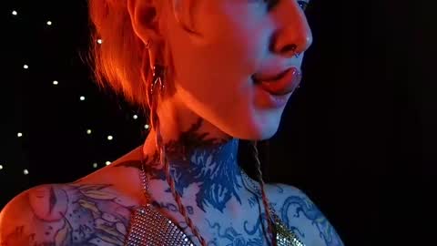 Snapshot of littlespacemouse chatting on 02.10.25 Niki free tg channel with some photos gifs and info about streams online show from 02.10.25