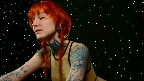 Snapshot of littlespacemouse chatting on 03.11.25 Niki free tg channel with some photos gifs and info about streams online show from 03.11.25