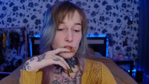 Niki  free tg channel with some photos gifs and info about streams  online show from 09.27.25