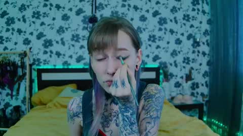 Niki  free tg channel with some photos gifs and info about streams  online show from 09.30.25