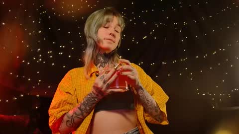 Niki  free tg channel with some photos gifs and info about streams  online show from 01.13.26