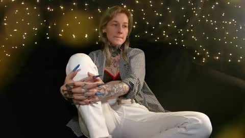 Snapshot of littlespacemouse chatting on 02.08.26 Niki free tg channel with some photos gifs and info about streams online show from 02.08.26