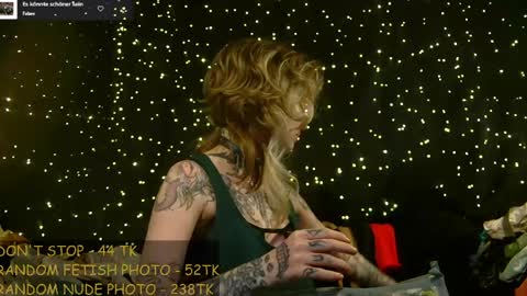 Niki  free tg channel with some photos gifs and info about streams  online show from 05.16.26