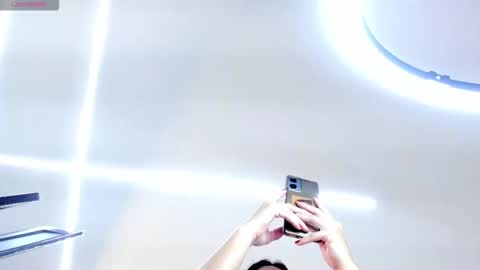 littlevaale online show from 10.25.25