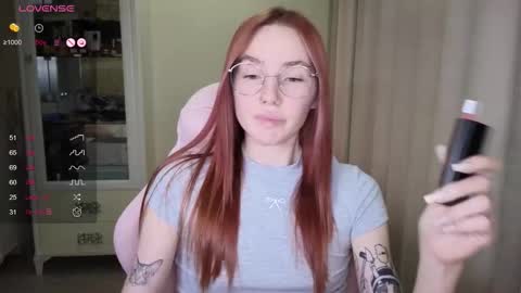 Snapshot of littlevildevil chatting on 10.05.25 Eliana online show from 10.05.25