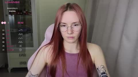 Snapshot of littlevildevil chatting on 11.04.25 Eliana online show from 11.04.25