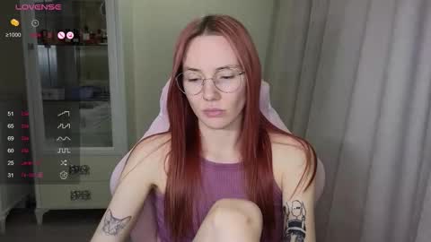 Snapshot of littlevildevil chatting on 11.07.25 Eliana online show from 11.07.25