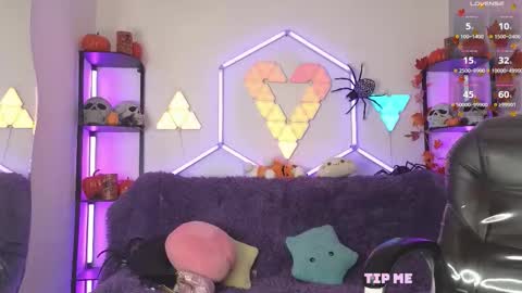 littlevixen18 online show from 10.08.25