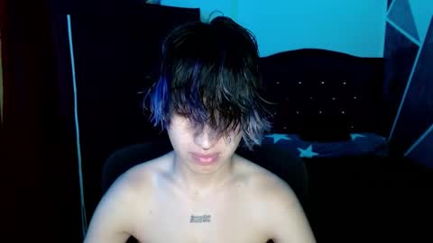 Snapshot of littlextrem chatting on 10.03.25 Eros online show from 10.03.25