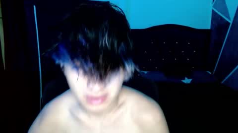 Snapshot of littlextrem chatting on 10.08.25 Eros online show from 10.08.25