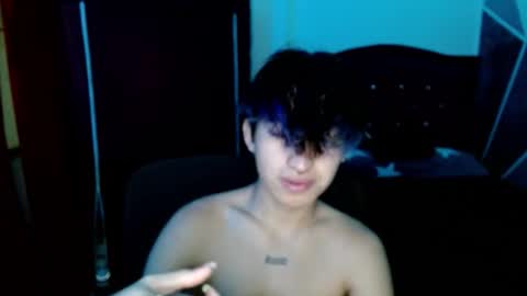 Snapshot of littlextrem chatting on 10.10.25 Eros online show from 10.10.25