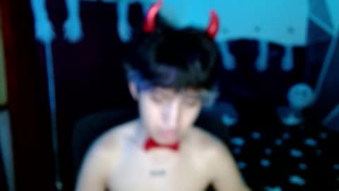 Snapshot of littlextrem chatting on 10.25.25 Eros online show from 10.25.25