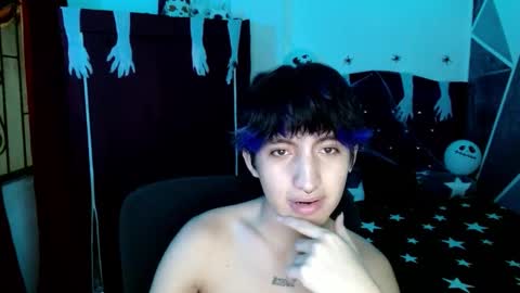 Snapshot of littlextrem chatting on 10.29.25 Eros online show from 10.29.25