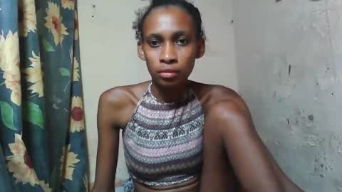 Snapshot of littleyanah chatting on 01.17.26 yanah online show from 01.17.26