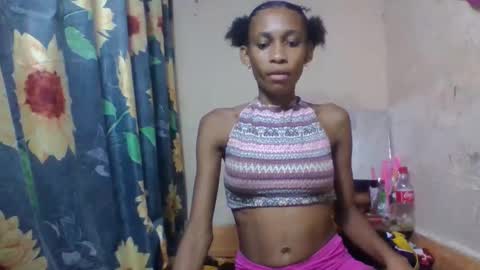 Snapshot of littleyanah chatting on 02.21.26 yanah online show from 02.21.26