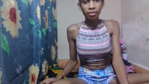 Snapshot of littleyanah chatting on 02.23.26 yanah online show from 02.23.26