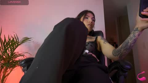 Emily  R online show from 09.27.25