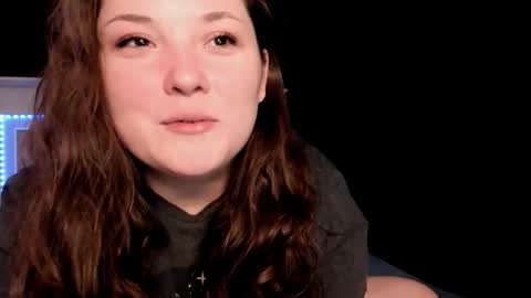 Snapshot of livinsubspace chatting on 11.15.25 Liv online show from 11.15.25