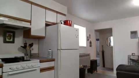 Snapshot of livmirage chatting on 10.10.25 Liv Mirage online show from 10.10.25