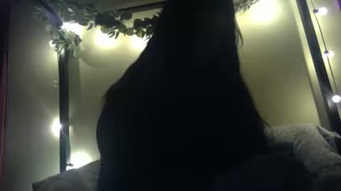 Snapshot of livmirage chatting on 10.19.25 Liv Mirage online show from 10.19.25