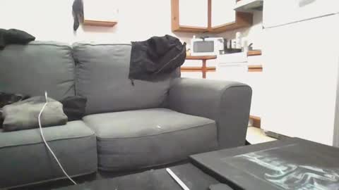 Snapshot of livmirage chatting on 11.08.25 Liv Mirage online show from 11.08.25