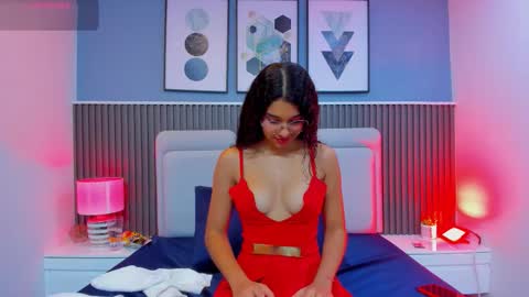 Snapshot of liz__cute chatting on 10.10.25 Lizeth online show from 10.10.25