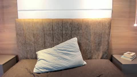 Snapshot of liz_goth chatting on 03.12.25 Liz online show from 03.12.25