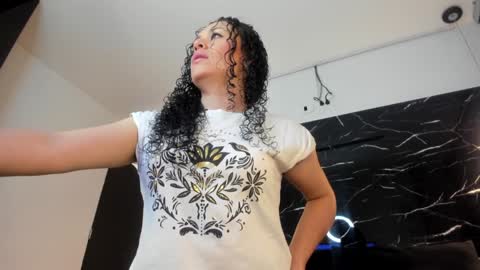 Liz  online show from 01.14.25